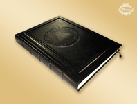 Księga Pamiątkowa Kołobrzeski Klub Morsów, ręcznie szyta i oprawiona w skórę naturalną. Format B3, 200 kart.